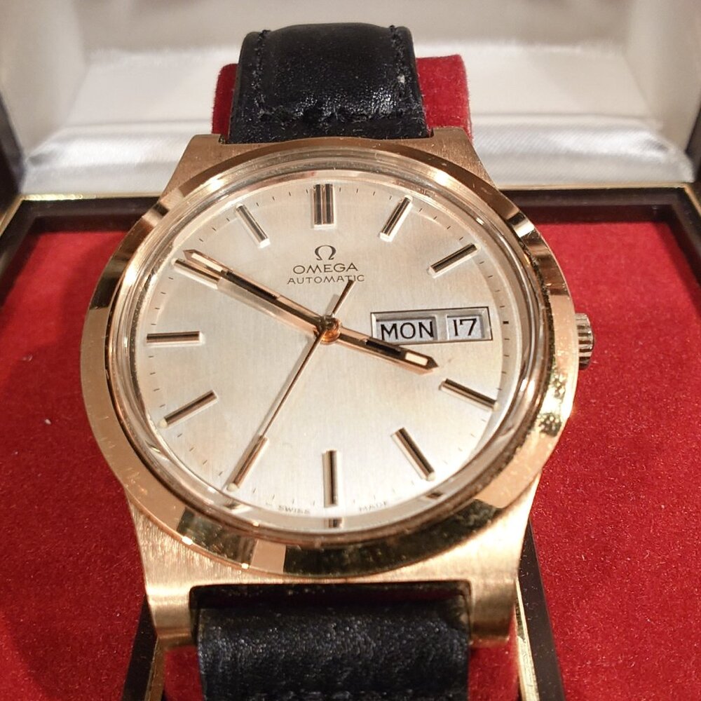 An Impeccable Omega Genève Automatic Day/Date (ref 166.0169 cal 1020)